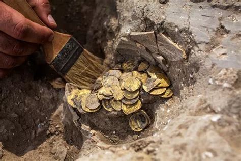 where to find buried coins